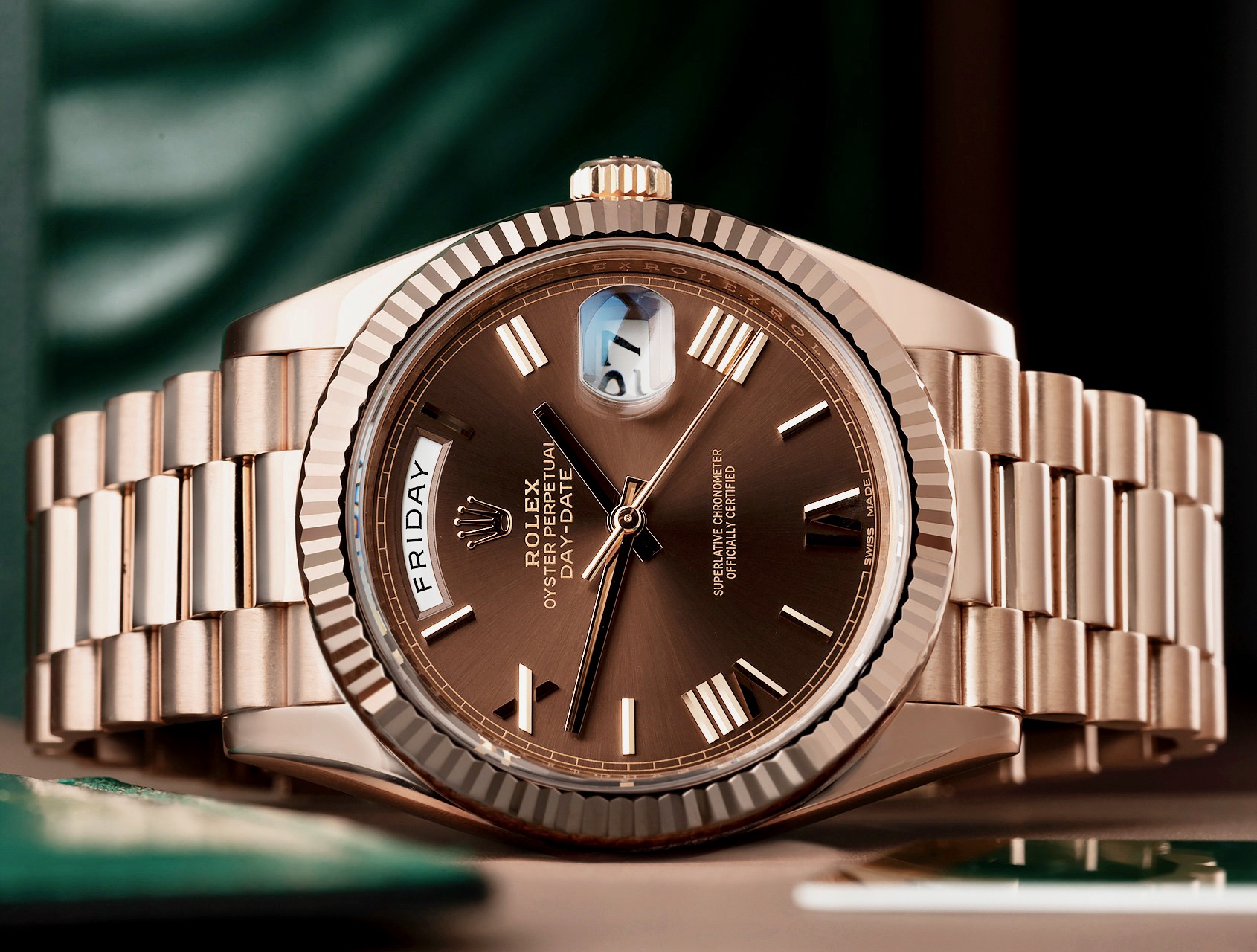 Đồng hồ Rolex Day-Date 228235 Mặt ChocolateCọc La Mã 40mm